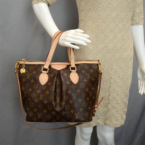 louis vuitton palermo pm monogram.